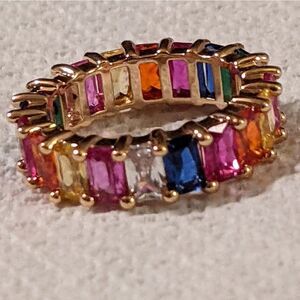 Very pretty vintage multi colored stone goldtone band ring 6 1/2